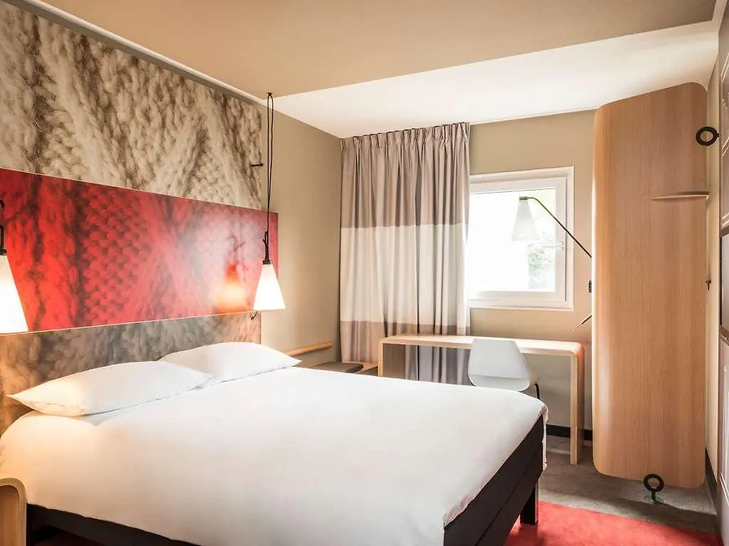 Ibis Paris Gare Montparnasse Catalogne Hotel France