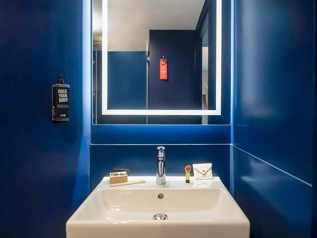 Ibis Paris Gare Montparnasse Catalogne Hotel