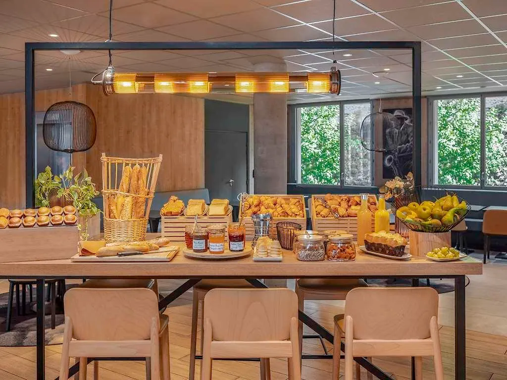 Ibis Paris Gare Montparnasse Catalogne Hotel